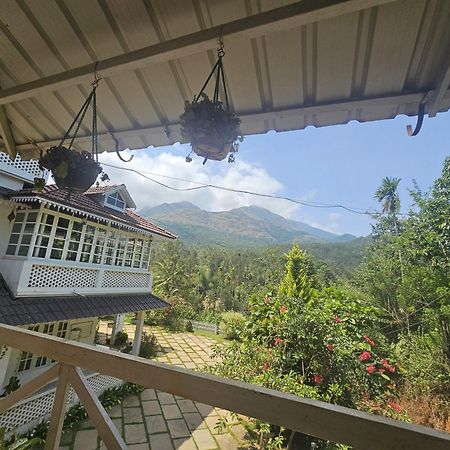 Padikkal Bungalow Vythiri Buitenkant foto