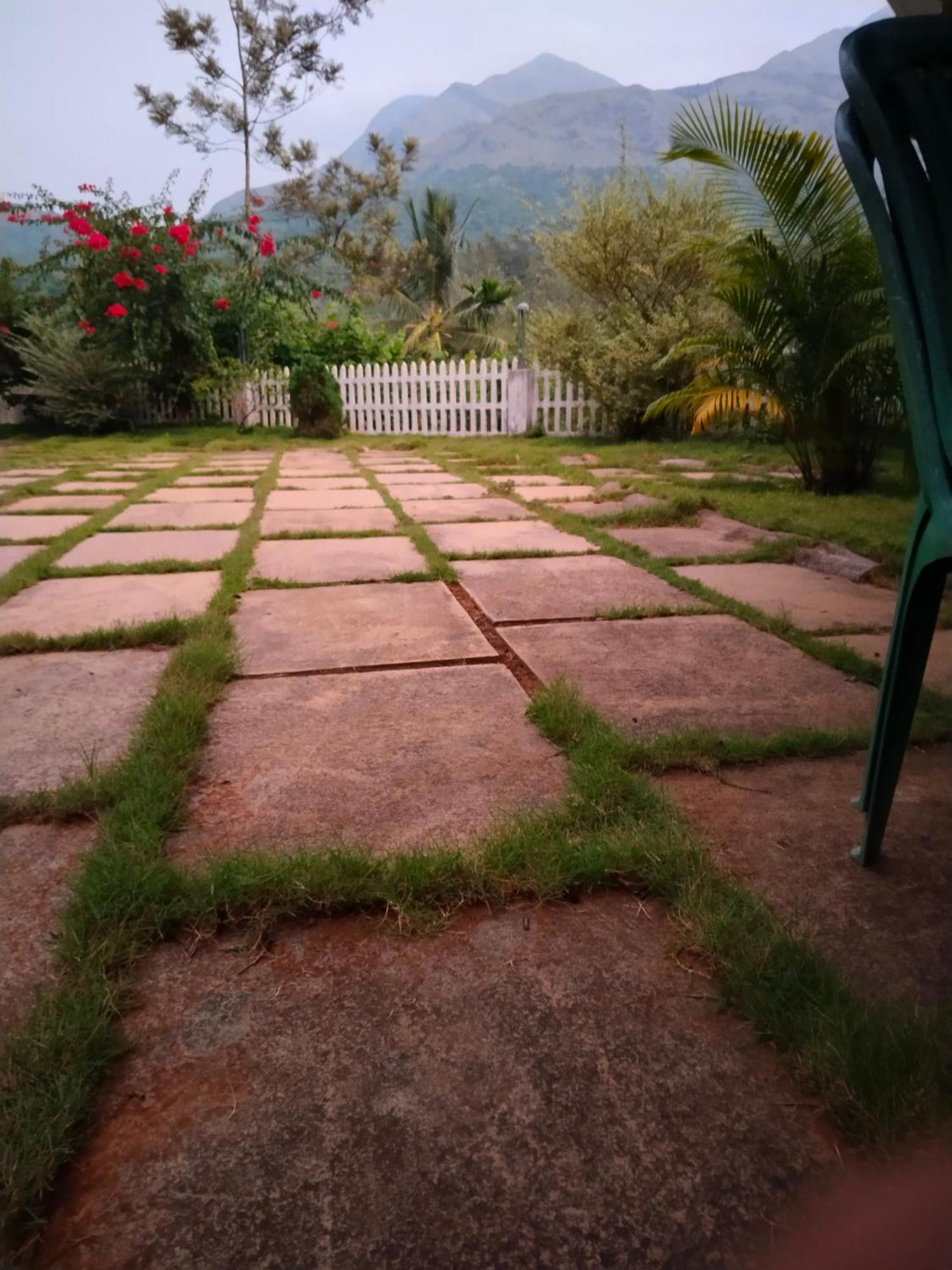 Padikkal Bungalow Vythiri Buitenkant foto