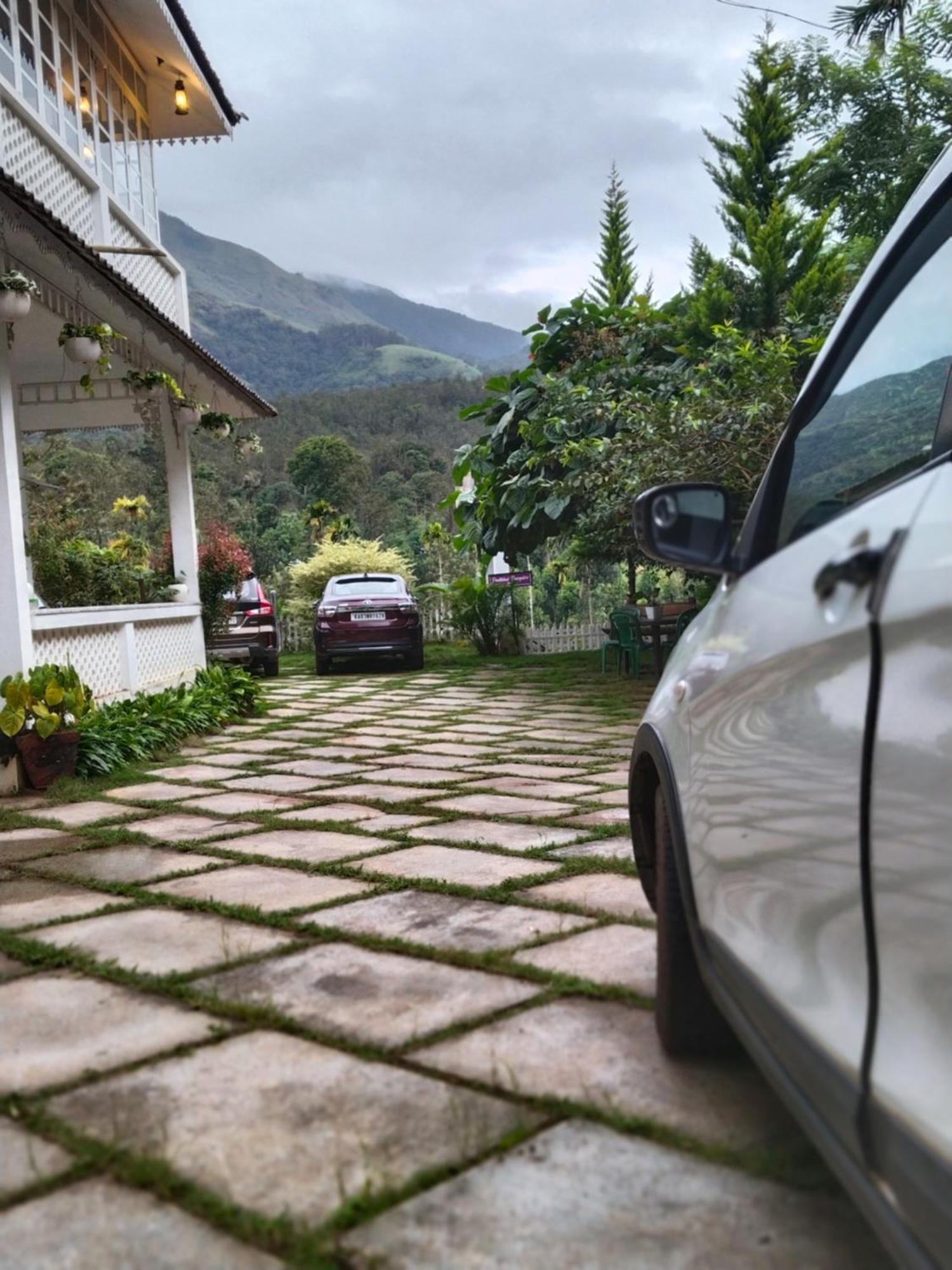 Padikkal Bungalow Vythiri Buitenkant foto